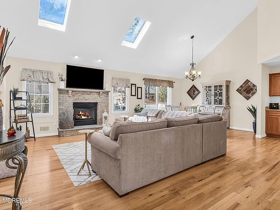 5th image of 108 Bark Road