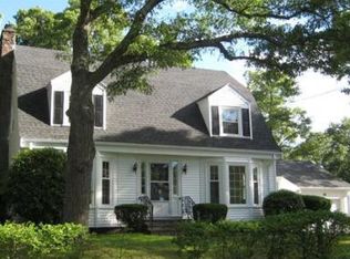 22 Edwin St, Randolph, MA 02368