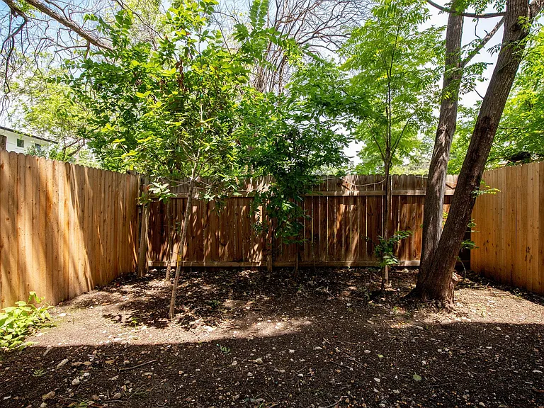 1835 Dawson St #101 — Photo 4