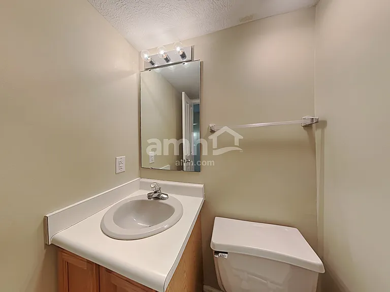 136 Brooks Bnd — Photo 8
