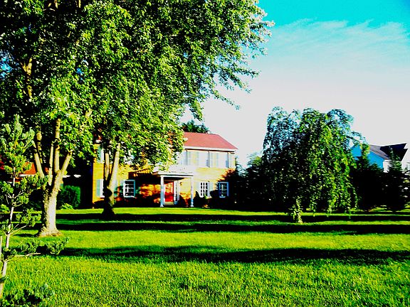 2nd image of 3534 Glenoak Dr
