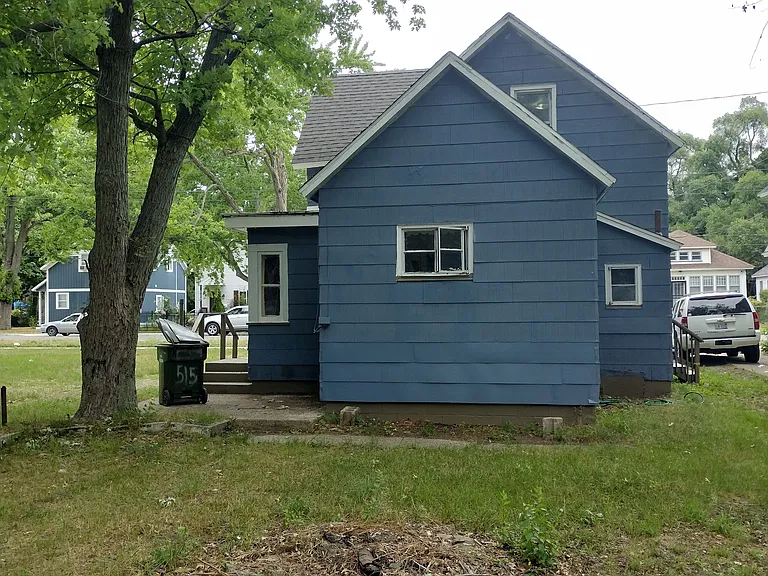 515 Amity Ave — Photo 4