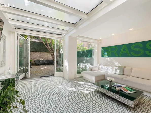 138 West 82nd Street image 21 of 39