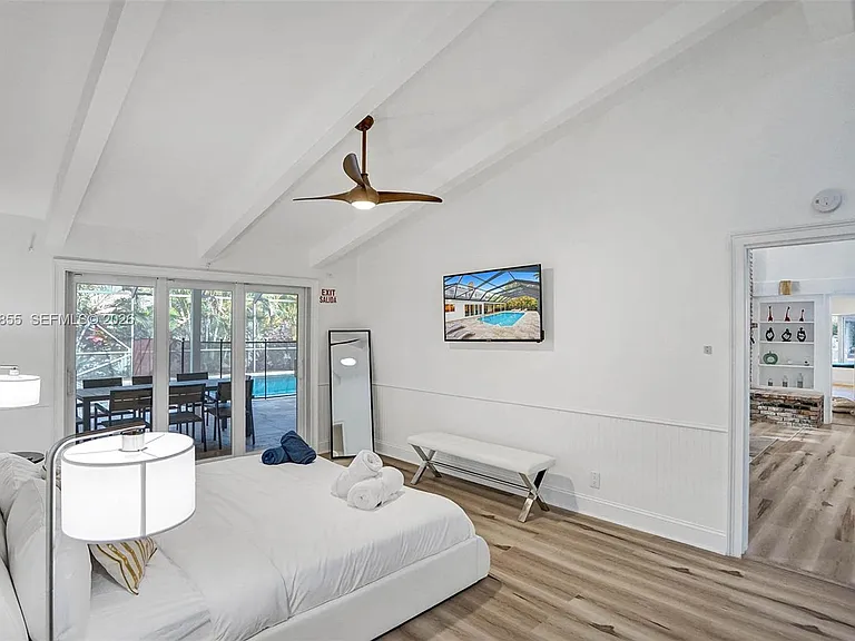 2120 SW 28th Way — Photo 25