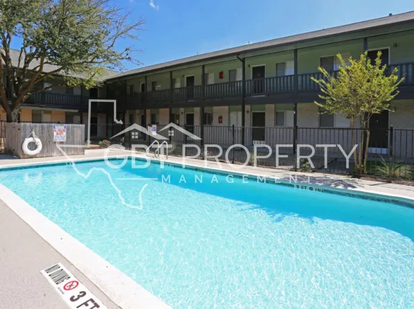 Robinson Manor Apartments