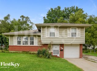 8402 E 92nd Ter, Kansas City, MO 64138