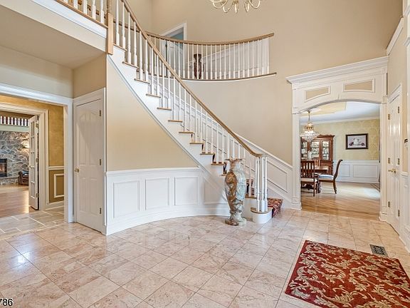 5th image of 9 Wexford Ct