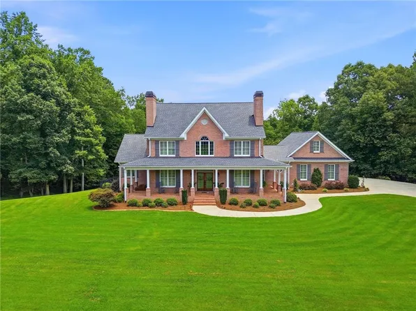 135 Amy Ln, Canton, GA 30115
