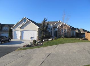 3109 W Canyon Lakes Dr, Kennewick, WA 99337