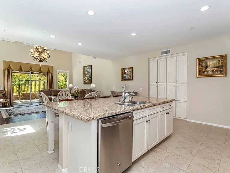 28629 Farrier Dr — Photo 9