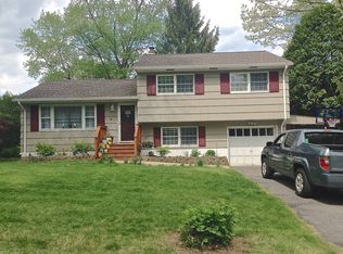 3 Oak Pl, Budd Lake, NJ 07828