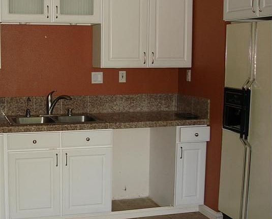3rd image of 890 Mendocino Dr