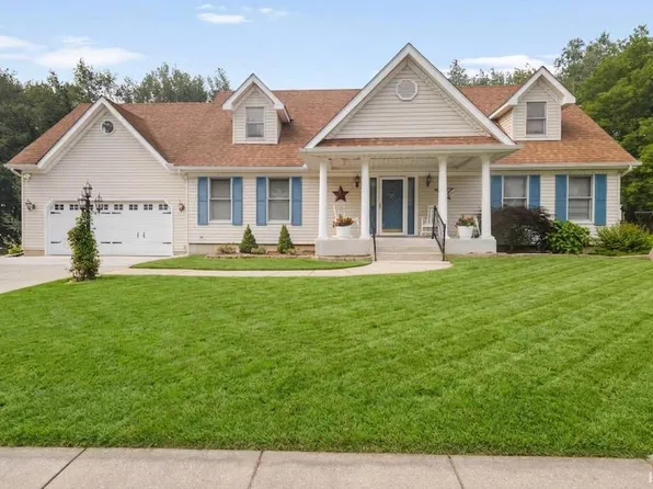 11425 Evergreen Blvd, Granger, IN 46530