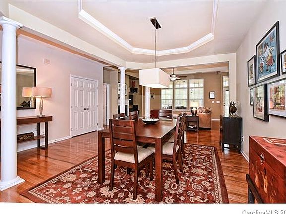 4th image of 15125 Clover Berry Dr