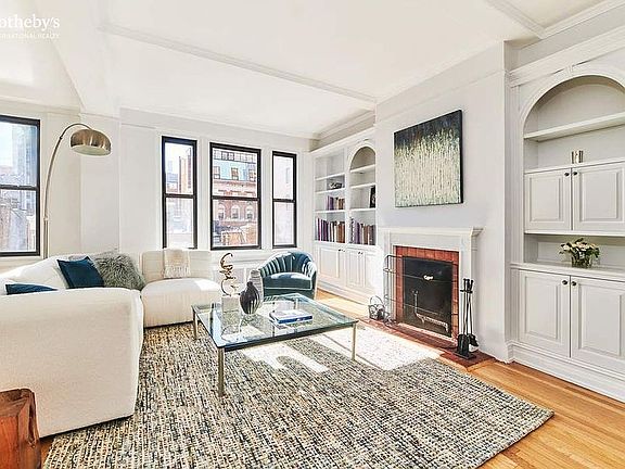 2nd image of 114 E 84th St APT 7C