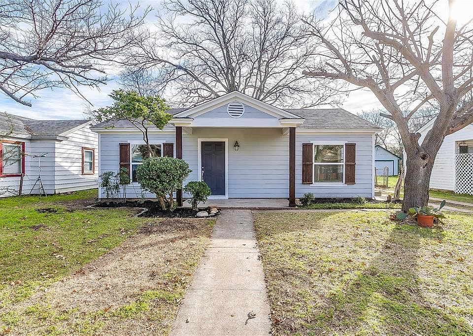 1st image of 3905 Townsend Dr