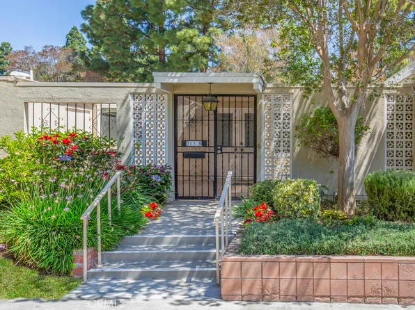 313 Avenida Castilla Unit B, Laguna Woods, CA 92637