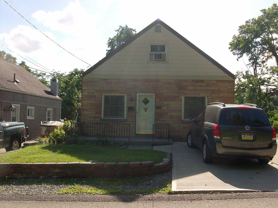 easy to maintain front yard