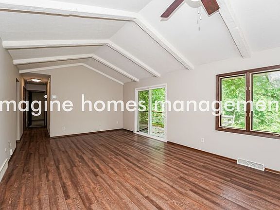 3rd image of 5095 Som Center Rd