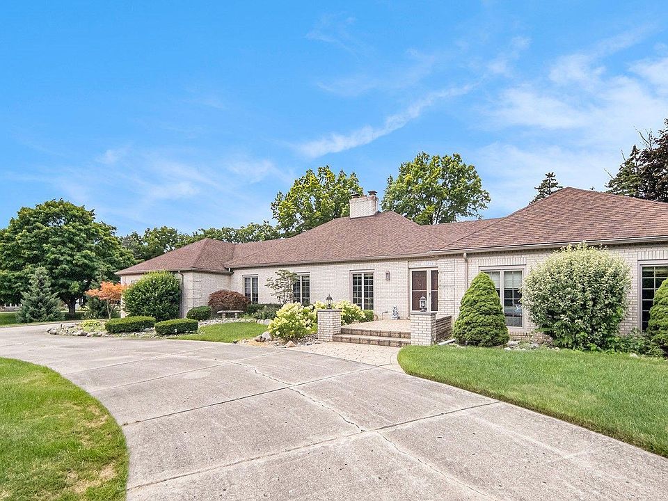 1st image of 45854 Beacon Hill Cir