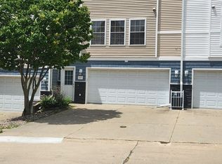 1229 SE Village View Ln, Ankeny, IA 50021