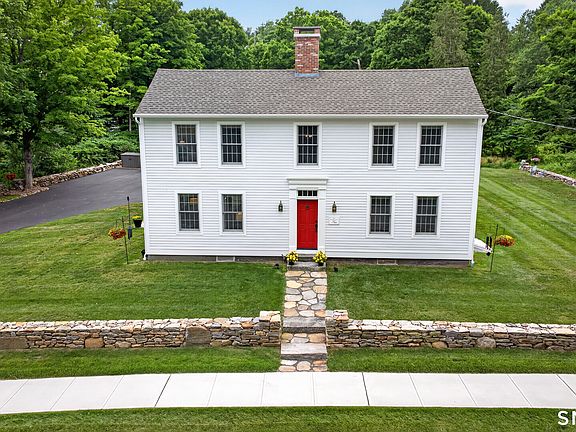 3rd image of 161 North Main Street