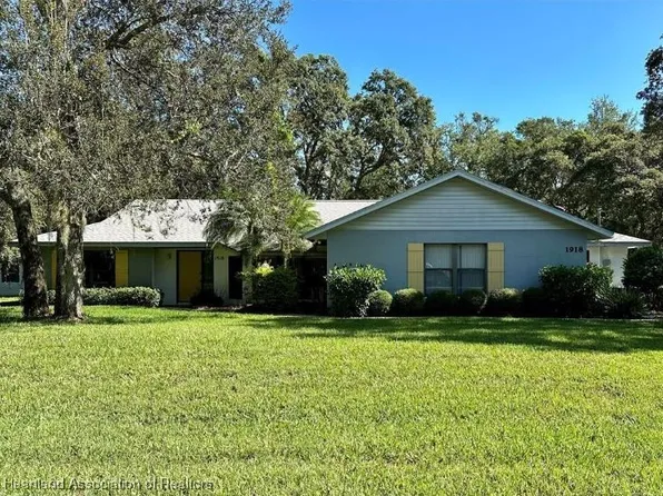 1918 N Iroquois Rd, Avon Park, FL 33825