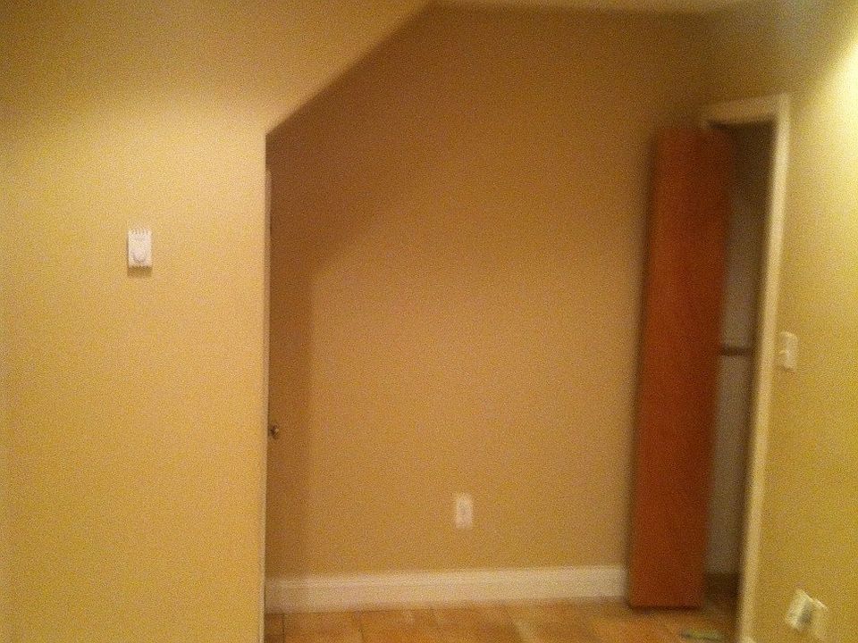 2nd image of 104 Hichborn St