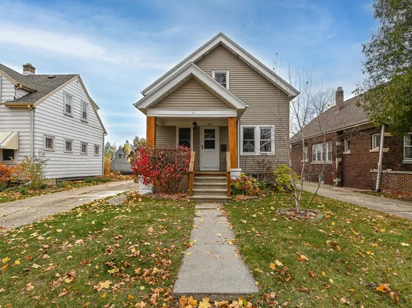 229 South 77th STREET, Milwaukee, WI 53214