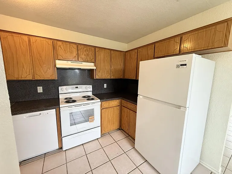 1210 Industrial Blvd #A — Photo 8