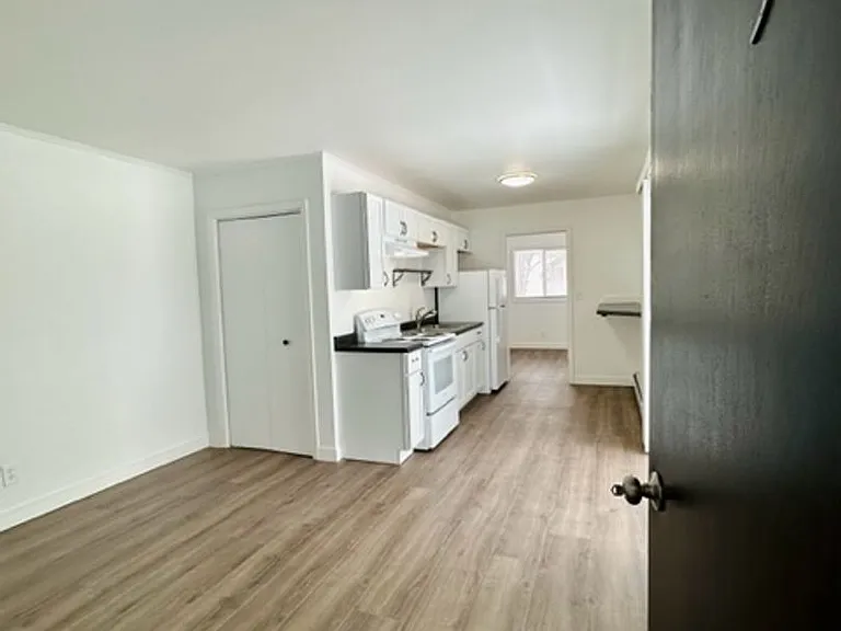 118 W Prairie St — Photo 1