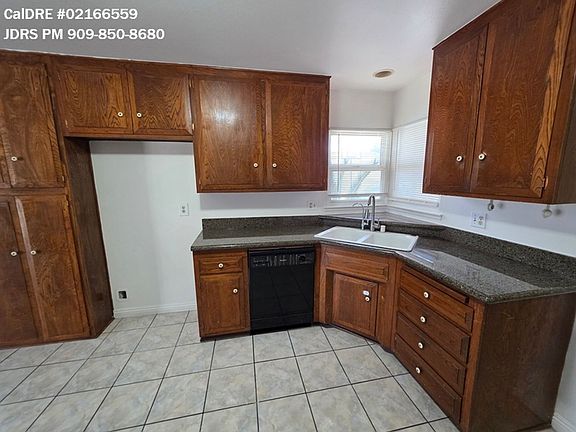 4th image of 18535 Bellorita St