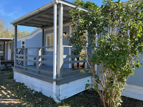 132 Stringtown Rd #10, Ilwaco, WA 98624