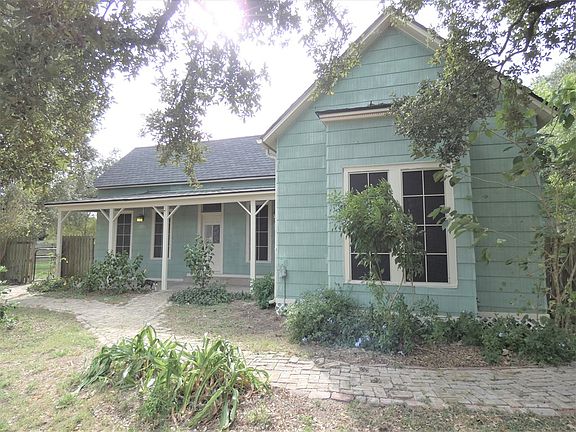 3rd image of 1301 N Avenue E