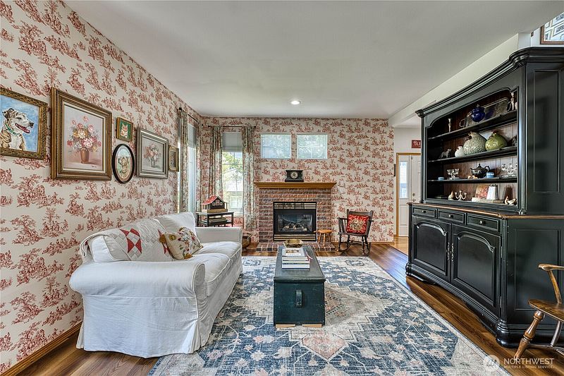 5th image of 9640 Long Point Lane NW
