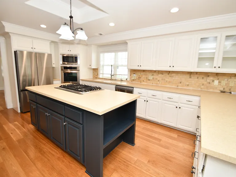 409 S Gertruda Ave — Photo 52