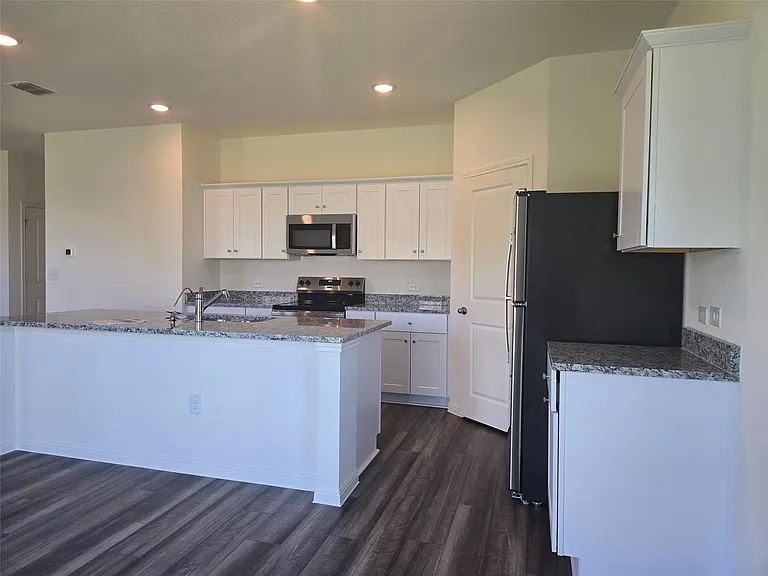 121 Blazilmar Ln — Photo 11