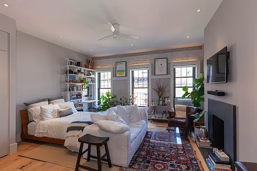 82 Horatio St #5A Photo 1