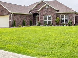 300 Halleck Coach Rd, Centerton, AR 72719