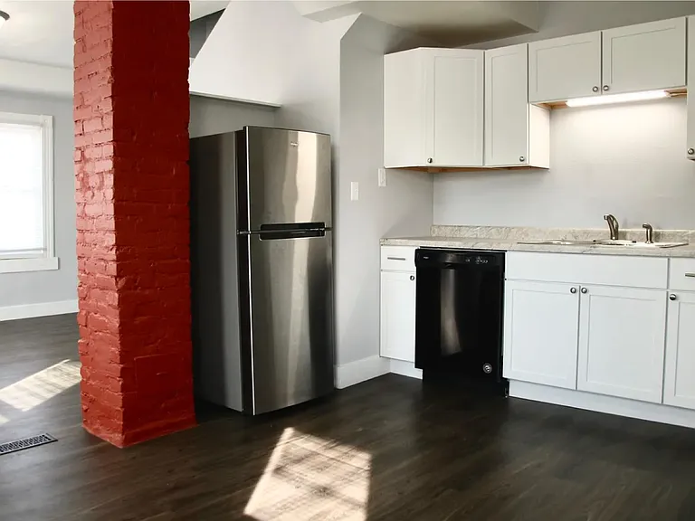 1416-1418 Travis St — Photo 1