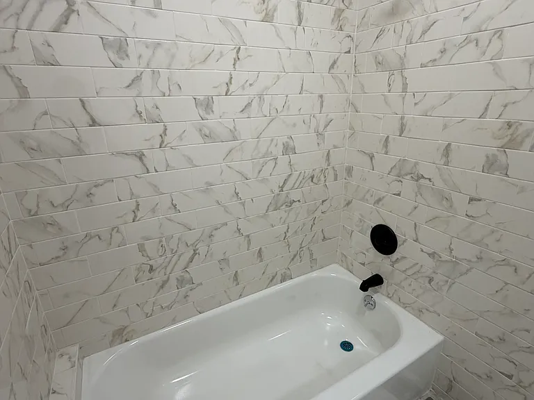 5758 Cedar Ave #1 — Photo 10