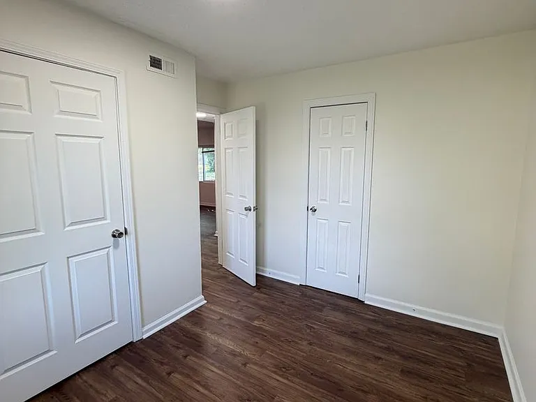 2866 Northglen Dr #1 — Photo 9