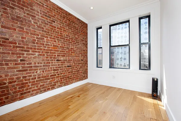 Rented by Kleier Residential | media 4