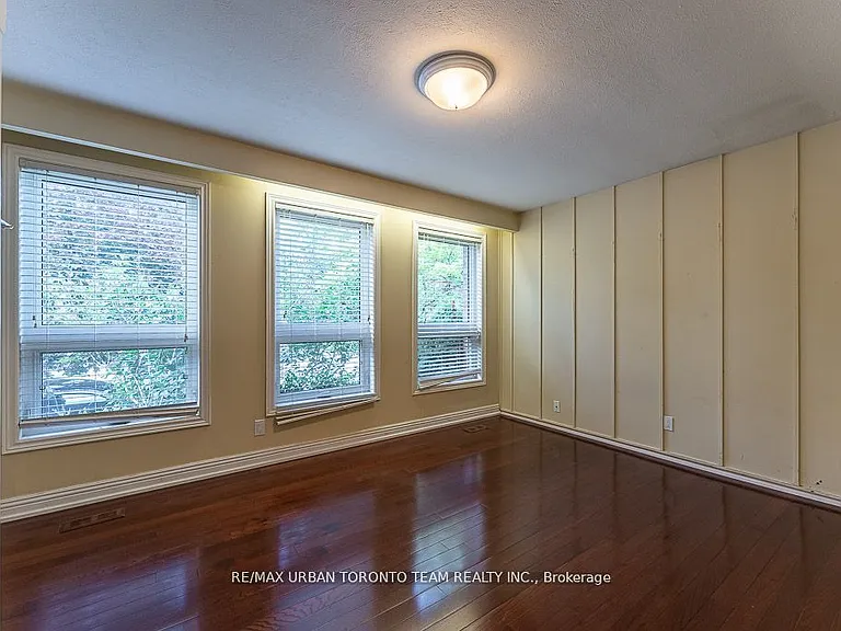 35 Brumwell St — Photo 28