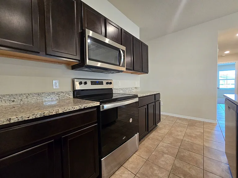 6009 Harriet Tubman Ave — Photo 6