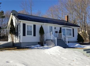 39 Price St, Calais, ME 04619