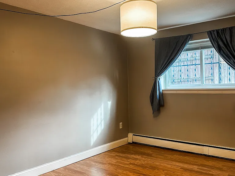 425 S Huntington Ave #1 — Photo 14