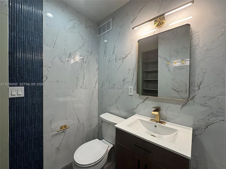 2137 Calais Dr #5 — Photo 21