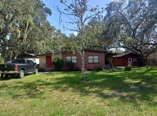 2405 W Sumter Ave, Lake Panasoffkee, FL 33538