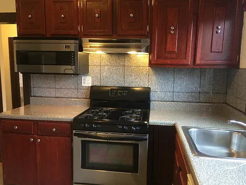 86 Edgewood Ave #2E Photo 1